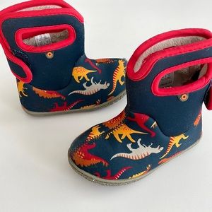 Dino 🦕 Print Waterproof Bogs